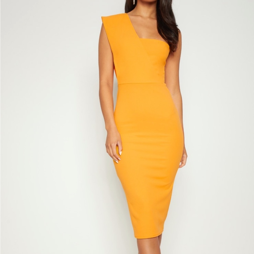 One shoulder dress